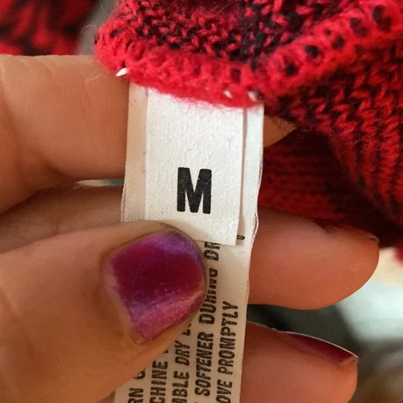 Vintage Red southwest print - Picture 7 of 8